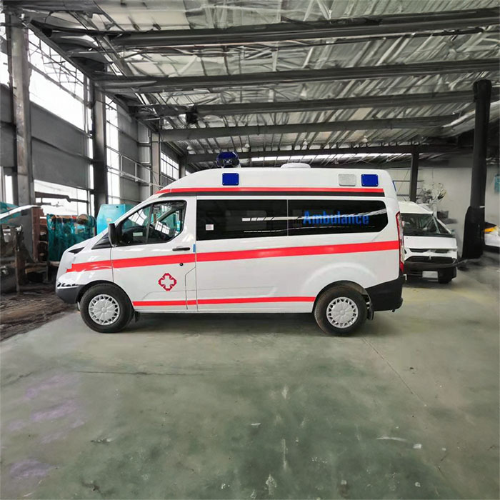 云南昆明市嵩明私人救护车出租到云南省昆明锦康医院 救护车出租要多少钱