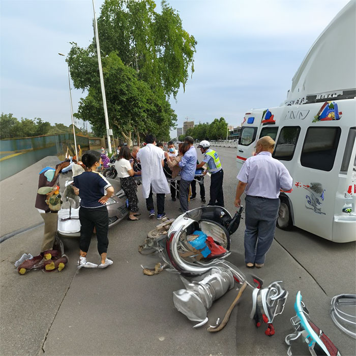 云南昆明盘龙区租救护车租赁到昭通市市辖区跨省救护车报价
