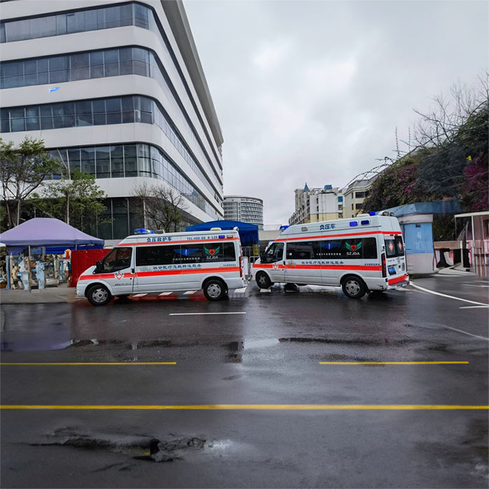 云南五华区租救护车转运到普洱市孟连傣族拉祜族佤族自治县租一台救护车多少钱