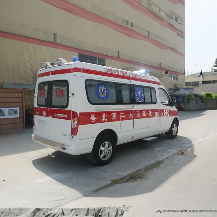 昆明宜良县租救护车出租到丽江市华坪县救护车出租转运
