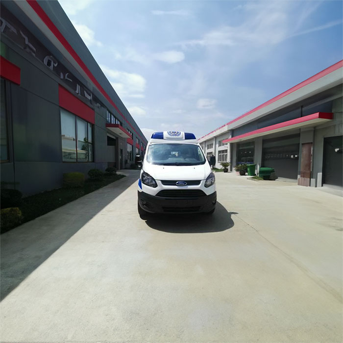 云南省东川医院救护车出租到丽江市古城区租救护车跨省
