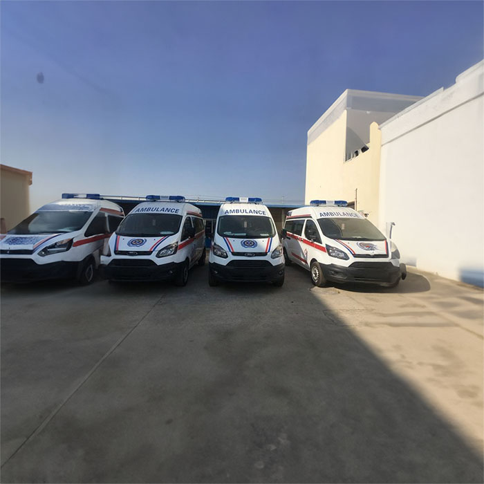 云南省昆明富民预约私人救护车租赁到云南昆明市延安医院高新医院 出租一趟救护车多少钱