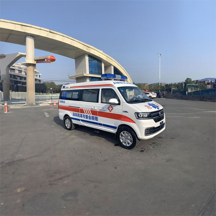 云南宜良县租私家救护车转院到耿马傣族佤族自治县人民医院 救护车出租一般多少钱公司