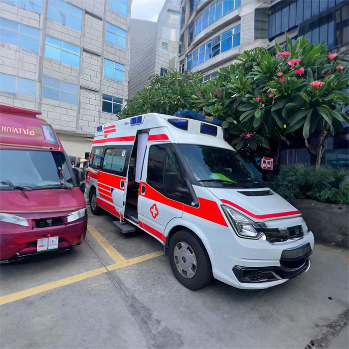 云南省嵩明县救护车出租公司转院到昆明市石林彝族自治县私人救护车转运病人-救护车出租