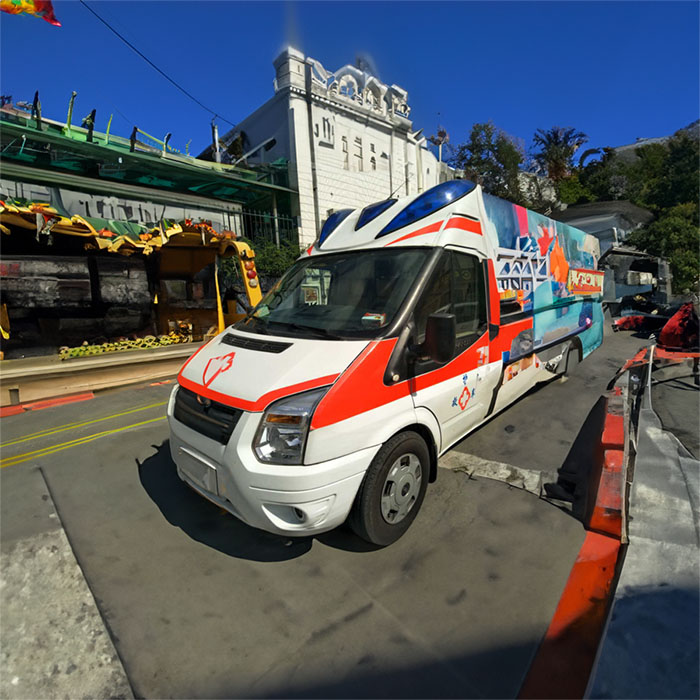 昆明市嵩明租救护车护送到云南省泸西县中医医院 救护车出租 电话是多少钱